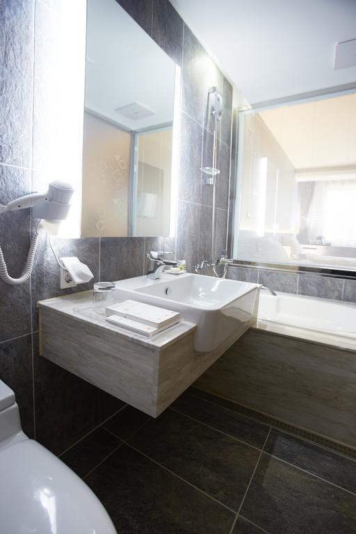 M Stay Hotel Gyeonggi Giheung Yongin Exterior foto